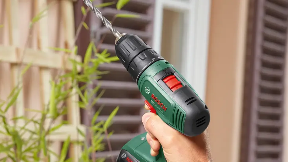 Bosch Akku skruvdragare 18V-40 - inkl. 2 st. 1,5 Ah-batterier