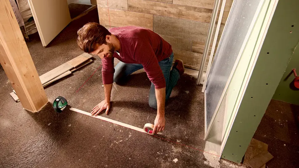 BOSCH Korslaser med stativ