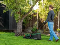 Bosch Rotak gräsklippare – 32 cm