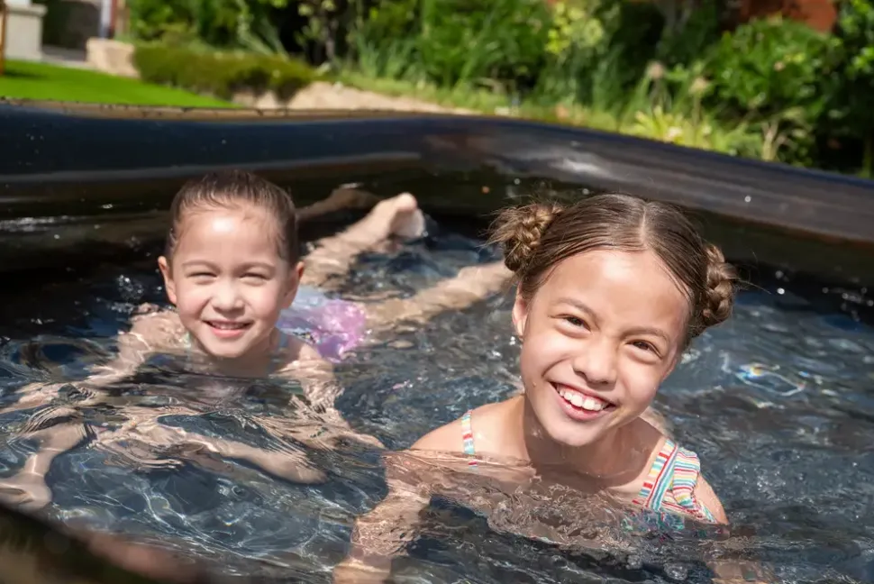 Rektangulär pool, 778 liter – Svart