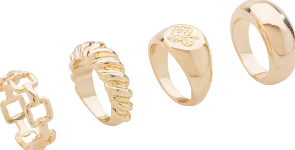 Ring bred 4 st - guld